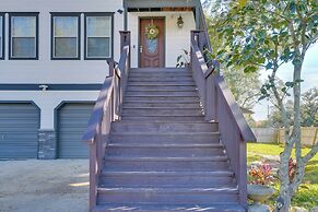 Family-friendly Duplex 6 Mi to Fort Walton Beach!