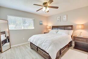 Bradenton Paradise: Pool, Patio & Putting Green!