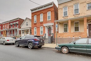 Comfy Bayonne Townhome ~ 11 Mi to NYC Attractions