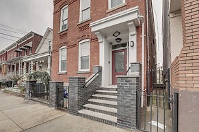 Comfy Bayonne Townhome ~ 11 Mi to NYC Attractions