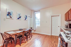 Comfy Bayonne Townhome ~ 11 Mi to NYC Attractions