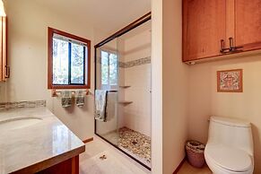 Pet-friendly Home in Truckee w/ Balconies + Grill!