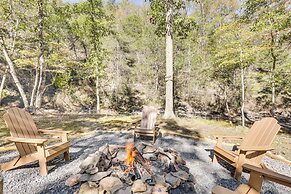 Wardensville Cabin w/ Hot Tub, Creek & Fire Pit!