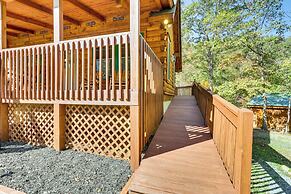 Wardensville Cabin w/ Hot Tub, Creek & Fire Pit!