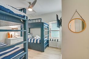 Family-friendly Crystal Beach Home: Steps to Beach