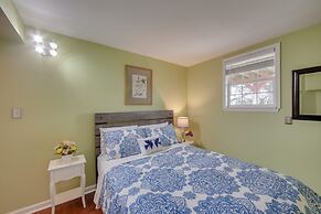 2 Mi to Hersheypark: Group Getaway w/ Deck