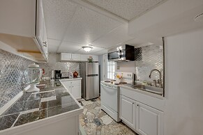 2 Mi to Hersheypark: Group Getaway w/ Deck