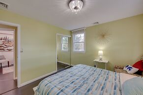 2 Mi to Hersheypark: Group Getaway w/ Deck