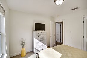 Ideally Located Gulfport Condo < 1 Mi to Beach!
