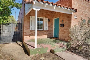 Ideally Located Tucson Townhome: 2 Mi to Downtown!