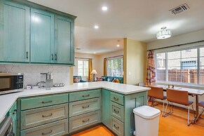 Ideally Located Tucson Townhome: 2 Mi to Downtown!