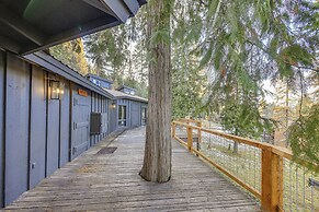 Bonners Ferry Cabin w/ Wraparound Deck & Views!