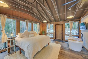 Bonners Ferry Cabin w/ Wraparound Deck & Views!