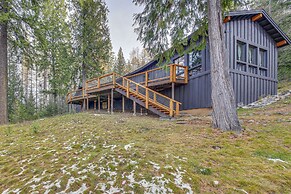 Bonners Ferry Cabin w/ Wraparound Deck & Views!