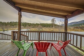 Bonners Ferry Cabin w/ Wraparound Deck & Views!