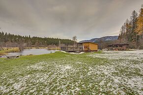 Bonners Ferry Cabin w/ Wraparound Deck & Views!