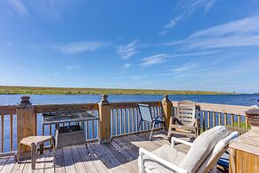 Okeechobee Cabin w/ Patio & Community Pool!
