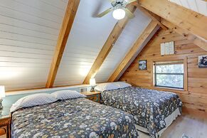 Okeechobee Cabin w/ Patio & Community Pool!