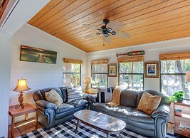 Okeechobee Cabin w/ Patio & Community Pool!