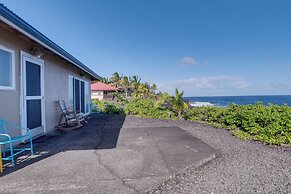 Coastal Keaau Home w/ Ocean & Sunrise Views!