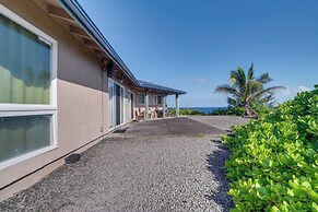 Coastal Keaau Home: Ocean & Sunrise Views, Pool
