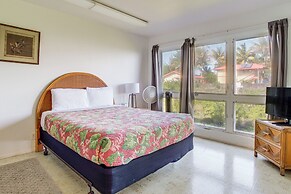 Coastal Keaau Home: Ocean & Sunrise Views, Pool