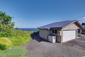 Coastal Keaau Home: Ocean & Sunrise Views, Pool