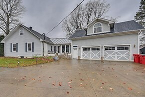 Midway Home on 22 Acres Near Bourbon Trail!