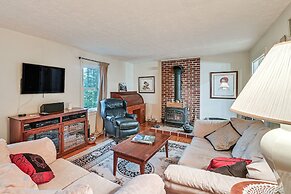 Midway Home on 22 Acres Near Bourbon Trail!