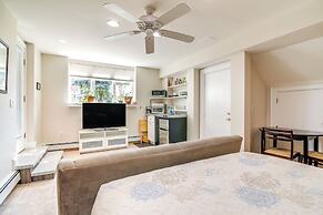 Pet-friendly Garden Studio ~ 25 Mi to Boston!