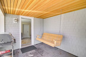 Pet-friendly Garden Studio ~ 25 Mi to Boston!