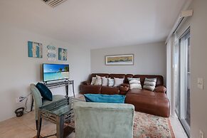 Bikini Bottom 2 Bedroom Apts by RedAwning