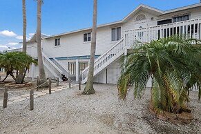 Bikini Bottom 2 Bedroom Apts by RedAwning