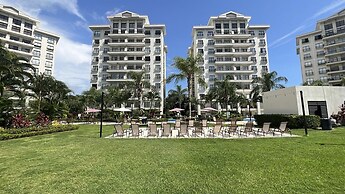 Private Modern Condo by Jacó Beach