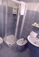 Poolside Living, Your Ideal Apartment - Beahost