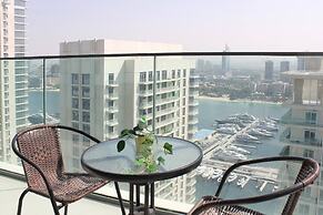 Luxury StayCation - Beachfront Apartment With Fantastic Palm Views