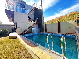 GoBravo 2BR Lux Villa wt Pvt Pool Udapur