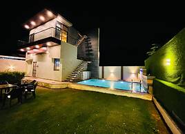 GoBravo 2BR Lux Villa wt Pvt Pool Udapur