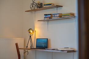 Paul's American Mansion- Volos suburb