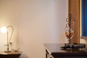 Paul's American Mansion- Volos suburb