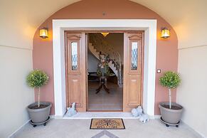 Paul's American Mansion- Volos suburb