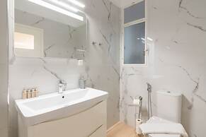 Phaedrus Living: City Center Flat Michalakopoulou