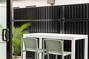 Docker St Elwood Apartments by UrbanRest