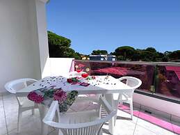 Well Equipped Apartment With Balcony - Beahost