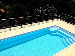 Well Equipped Apartment With Balcony - Beahost