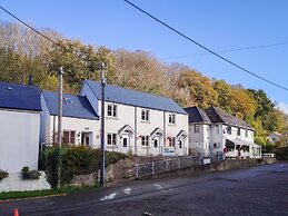 Oxwich Cottage - 2 Bedroom - Parkmill