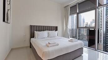 Luxury StayCation - Huge 2 Bedroom Lav