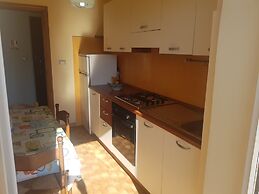 Bilocale Ariosto Vista Mare Laterale