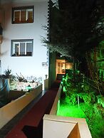 Enjoy House Boutique Hotel