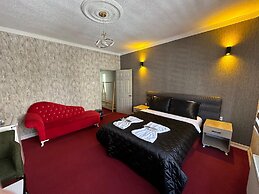 Enjoy House Boutique Hotel